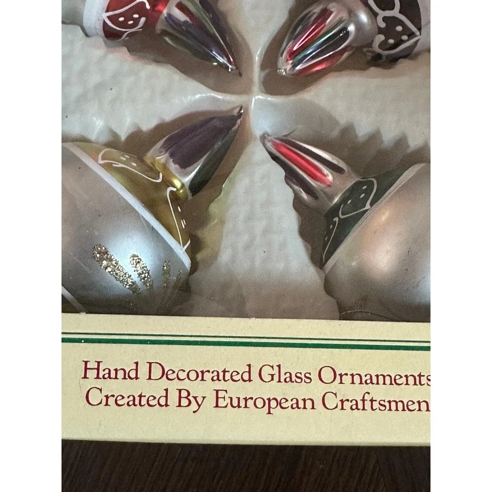 VTG Christmas Classic Hand Decorated Glass Ornaments 4 pack Mid Mod